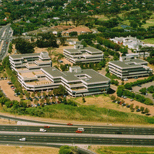 To Let commercial Property for Rent in Pinelands Western Cape